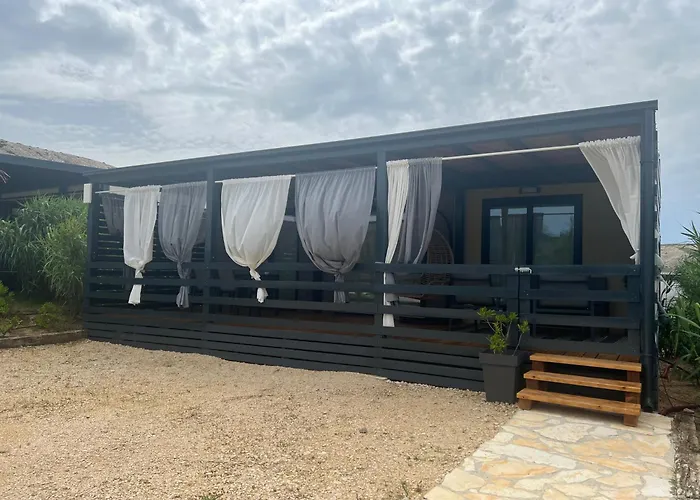 캠프장 Lunabay Spiritos Mobile Home, Terra Park Spiritos 콜란