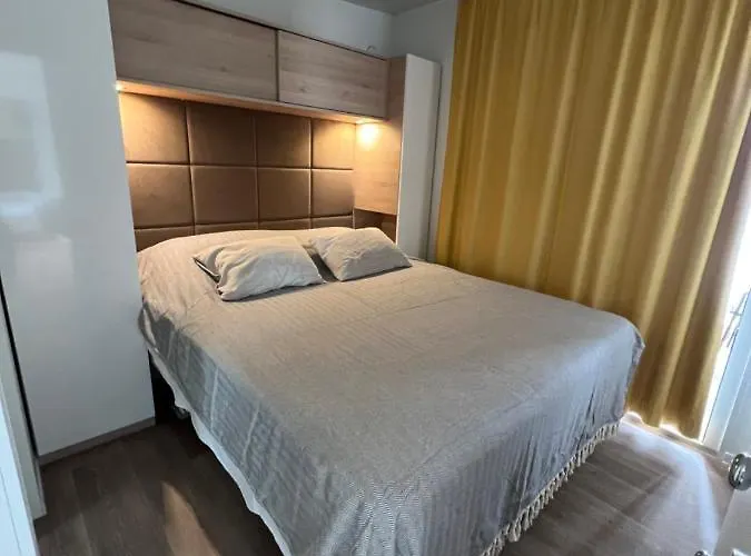 Кемпинг Lunabay Spiritos Mobile Home, Terra Park Spiritos Колан