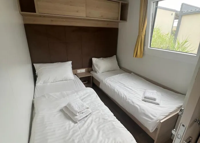 Lunabay Spiritos Mobile Home, Terra Park Spiritos Kemping Kolan